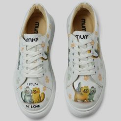 Mumka Shoes Sneakersy wegańskie na platformie Zakochane Koty Mumka-41. Trampki i tenisówki damskie Mumka Shoes, bez wzorów, bez zapięcia. Za 329.00 zł.