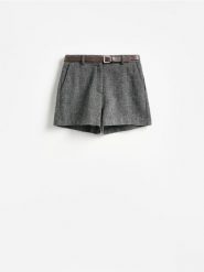 Szorty z wełną - wielobarwny. Szorty damskie Reserved, l, bez wzorów, z tkaniny, klasyczne. Za 149.99 zł.