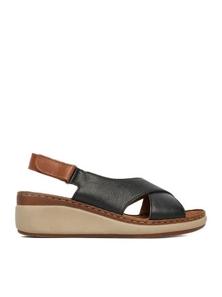 Lasocki Sandały CEO-WI23-PIE-01 Czarny. Czarne sandały damskie Lasocki, bez wzorów, ze skóry, bez obcasa, na koturnie, bez zapięcia. Za 179.99 zł.