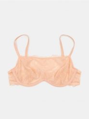 Koronkowy biustonosz bardotka - różowy. Czerwone biustonosze Sinsay, bez wzorów, z koronki. Za 25.99 zł.