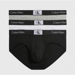 Slipy Mężczyzna CALVIN KLEIN HIP BRIEF 3PK. Białe slipki męskie Calvin Klein, m, bez wzorów, z bawełny. Za 191.05 zł.