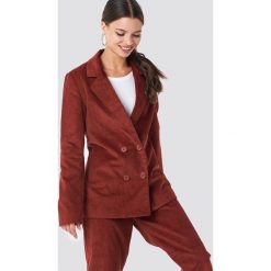 NA-KD Classic Sztruksowa marynarka dwurzędowa - Red. Żakiety damskie marki NA-KD Classic. Za 121.95 zł.