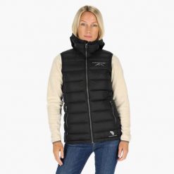 Kamizelka turystyczna damska Swedemount Östersund Down Vest wodoodporna. Czarne kurtki damskie SWEDEMOUNT, bez wzorów, z puchu, bez kaptura. Za 399.99 zł.