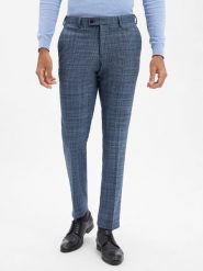 Andrew James Spodnie - Mitch Mężczyźni Modern Fit niebieski, 48. Niebieskie eleganckie spodnie męskie Andrew James, m, bez wzorów. Za 299.95 zł.