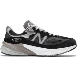 Buty damskie New Balance W990BK6 – czarne. Czarne obuwie sportowe damskie New Balance, bez wzorów, z gumy. Za 1,099.99 zł.