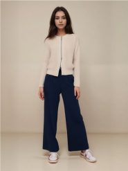 Sweter z suwakiem - beżowy. Brązowe swetry damskie Sinsay, l, bez wzorów, bez kołnierzyka, bez ramiączek, długie, bez kaptura. Za 59.99 zł.