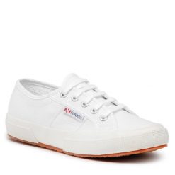 Tenisówki Superga. Białe półbuty damskie Superga, bez wzorów, bez zapięcia. Za 169.99 zł.