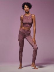 Legginsy ze wzorem GYM HARD - wielobarwny. Legginsy sportowe damskie Sinsay, l, bez wzorów, z włókna. Za 39.99 zł.