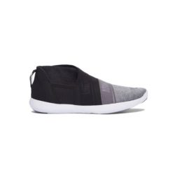 Buty sportowe damskie Under Armour Street Precision Slip On. Białe obuwie sportowe damskie Under Armour, bez wzorów, do biegania. Za 299.00 zł.