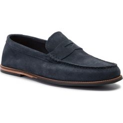 Mokasyny CLARKS - Whitley Free 261396117 Navy Sude. Mokasyny męskie Clarks. W wyprzedaży za 219.00 zł.