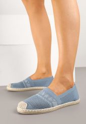 Jasnoniebieskie Espadryle z Ozdobnym Noskiem Perforacją i Napisem Palavella. Niebieskie espadryle damskie Born2be, na lato, bez wzorów, klasyczne, bez obcasa, bez zapięcia. Za 49.99 zł.
