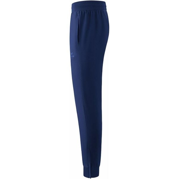 Spodnie Erima Présentation. Niebieskie krótkie spodenki sportowe męskie Erima, bez wzorów, do piłki ręcznej. W wyprzedaży za 182.70 zł.