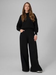 Spodnie dresowe z szerokimi nogawkami damskie 4F 4FRSS26TTROF2011. Zielone spodnie dresowe damskie 4f, xl, bez wzorów, z bawełny. Za 149.99 zł.