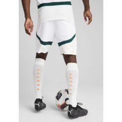 Męskie szorty Wybrzeże Kości Słoniowej 2025 PUMA White Dark Myrtle Green. Białe krótkie spodenki sportowe męskie Puma, m, bez wzorów, do piłki nożnej. Za 199.00 zł.