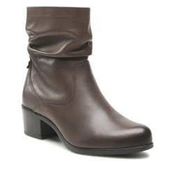 Botki Go Soft. Brązowe botki damskie GO SOFT, bez obcasa, na słupku, bez zapięcia. Za 139.99 zł.