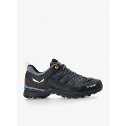 Buty trekkingowe niskie Salewa MTN Trainer Lite. Czarne trekkingi męskie Salewa. W wyprzedaży za 668.20 zł.