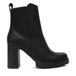 Botki JENNY. Czarne botki damskie Jenny, bez obcasa, na słupku, bez zapięcia. Za 179.99 zł.