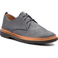 Półbuty CLARKS - Trace Tailor 261348397 Dark Grey Nubuck. Półbuty damskie marki Clarks. W wyprzedaży za 329.00 zł.