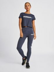 Damska koszulka crop top Hummel Legacy. Czerwone t-shirty damskie Hummel, xs, bez wzorów, z bawełny, bez kołnierzyka. Za 83.50 zł.