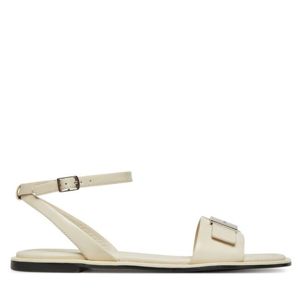 Sandały Calvin Klein. Sandały damskie Calvin Klein, bez wzorów, bez obcasa, na płaskiej podeszwie, bez zapięcia. Za 369.99 zł.