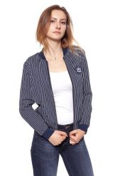 DAMSKA KURTKA PRZEJŚCIOWA WRANGLER STRIPES BOMBER NAVY W403RV235 112128695. Niebieskie kurtki damskie Wrangler, xs, bez wzorów, bez kaptura. W wyprzedaży za 139.99 zł.