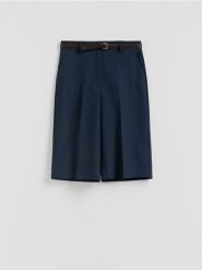 Bermudy z paskiem - granatowy. Niebieskie szorty damskie Reserved, l, bez wzorów, z bawełny. Za 139.99 zł.