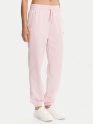 Under Armour Spodnie dresowe Ua Rival 1382735 Różowy Loose Fit. Czerwone spodnie dresowe damskie Under Armour, m, bez wzorów, z bawełny. Za 119.99 zł.