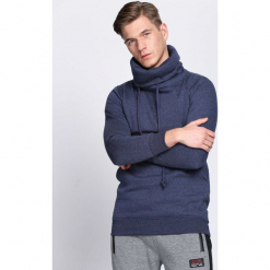 Ciemnoniebieska Bluza Tolerant. Niebieskie bluzy męskie Born2be. Za 39.99 zł.