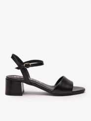 Czarne sandały na obcasie. Czarne sandały damskie Ryłko, bez wzorów, ze skóry, bez obcasa, na obcasie, bez zapięcia. Za 379.99 zł.