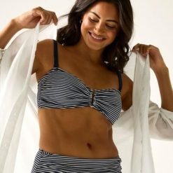 Damska góra bikini Aceana III. Bikini damskie Regatta, xs, bez wzorów. Za 142.00 zł.