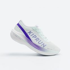 Buty do biegania z płytką karbonową damskie Kiprun KD900X.2. Białe obuwie sportowe damskie KIPRUN, bez wzorów, z materiału, do biegania. Za 449.99 zł.