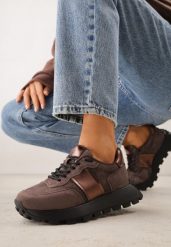 Brązowe Zamszowe Sneakersy na Podeszwie Chunky z Perforowaną Cholewką Cezarlina. Brązowe obuwie sportowe damskie Renee, bez wzorów, z jeansu. Za 259.99 zł.