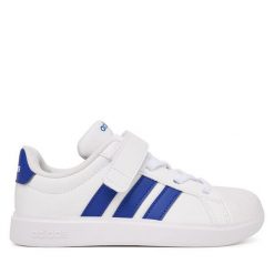 Sneakersy adidas. Białe trampki i tenisówki chłopięce Adidas, bez wzorów, bez zapięcia. Za 199.99 zł.
