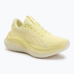 Buty do biegania damskie PUMA MagMax Nitro. Żółte obuwie sportowe damskie Puma, bez wzorów, do biegania. Za 599.99 zł.