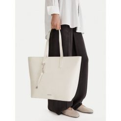 Torebka Lasocki. Torebki do ręki damskie Lasocki, bez wzorów, bez dodatków. Za 199.99 zł.