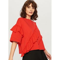 Bluzka z falbanami - Czerwony. Czerwone bluzki damskie Reserved, l, bez wzorów, bez kołnierzyka, bez ramiączek. Za 159.99 zł.