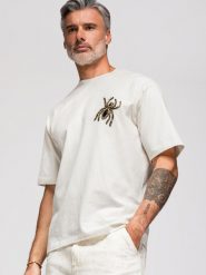 Męska koszulka z aplikacją pająka z kamieni i złotych koralików - złamana biel V2 - Rozmiar: M. Żółte t-shirty męskie Ombre Clothing, m, z aplikacjami, z bawełny, bez kołnierzyka. Za 279.99 zł.