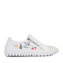 Półbuty Rieker. Białe półbuty damskie Rieker, bez wzorów, bez obcasa, na płaskiej podeszwie, bez zapięcia. Za 339.99 zł.