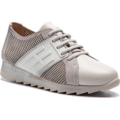 Sneakersy HISPANITAS - Bali HV98926 Panna. Białe półbuty damskie Hispanitas, bez wzorów, z materiału, bez obcasa, na koturnie, bez zapięcia. W wyprzedaży za 349.00 zł.