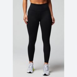 Damskie legginsy z wysokim stanem Fabletics Define. Czarne legginsy damskie FABLETICS, bez wzorów. Za 305.70 zł.