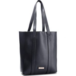 Torebka MONNARI - BAGB610-020 Black. Czarne torebki do ręki damskie Monnari, ze skóry ekologicznej. W wyprzedaży za 199.00 zł.