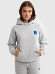 Bluza dziewczęca z kapturem z aplikacją szara Letta 901. Szare bluzy dla dziewczynek Big Star, z aplikacjami, z bawełny, bez ramiączek, z kapturem. W wyprzedaży za 99.99 zł.
