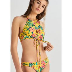 Dwuczęściowy strój kąpielowy ze wzorem - Żółty. Bikini damskie Sinsay. W wyprzedaży za 29.99 zł.