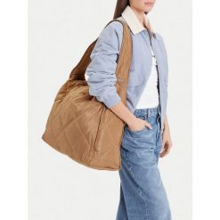 Torebka Roxy. Brązowe torebki do ręki damskie Roxy, bez wzorów, bez dodatków. Za 79.99 zł.