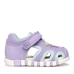 Sandały Geox. Fioletowe sandały dziewczęce Geox, bez zapięcia. Za 229.99 zł.