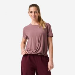 Koszulka damska Twist. Czerwone koszulki sportowe damskie DOMYOS, l, bez wzorów, z jedwabiu, bez kołnierzyka, bez ramiączek, na fitness i siłownię. Za 79.99 zł.