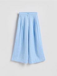 Lniane spodnie z zakładkami - jasnoniebieski. Niebieskie spodnie materiałowe damskie Reserved, l, bez wzorów. Za 169.99 zł.