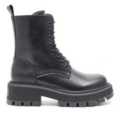 Trzewiki Jenny Fairy. Czarne botki damskie Jenny Fairy, bez obcasa, na płaskiej podeszwie, bez zapięcia. Za 179.99 zł.