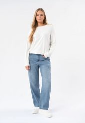 Niebieskie jeansy, Cropped straight, D-NAYA. Niebieskie jeansy damskie Volcano. Za 169.99 zł.