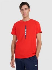 4F T-shirt regular z nadrukiem męski - czerwony L. Czerwone t-shirty męskie 4f, l, bez wzorów, z bawełny, bez kołnierzyka. W wyprzedaży za 49.99 zł.